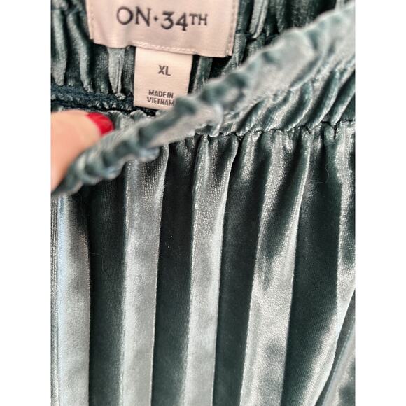 Velvet Skirt Womens Long XL Green Pleats On 34th Whimsigoth Fairy Boho Holiday - Picture 2 of 6